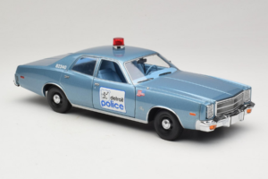 Plymouth Fury Beverly Hills PD Синьо GreenLight 1:18 19069 Метал — снимка 6 от 8