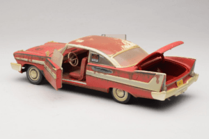 Plymouth Fury Червен Christine Мръсна Версия Auto World 1:18 AWSS119/06 Метал — снимка 5 от 8