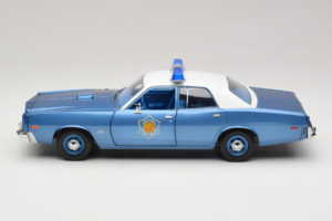 Plymouth Fury Police Pursuit Smokey and the Bandit GreenLight 1:18 19044 Метал — снимка 4 от 8