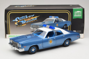 Plymouth Fury Police Pursuit Smokey and the Bandit GreenLight 1:18 19044 Метал — снимка 8 от 8