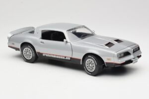 Pontiac Firebird Formula Сребрист ERTL 1:18 33514 Метал — снимка 6 от 8