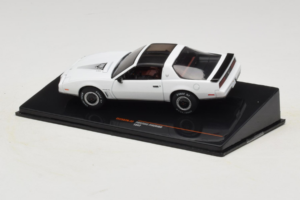 Pontiac Firebird Бял IXO 1:43 CLC582N Метал — снимка 3 от 4