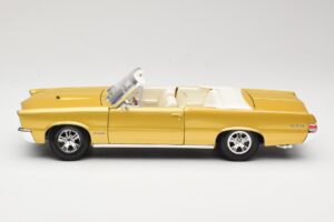 Pontiac GTO Hurst Edition Златен Maisto 1:18 531884 Метал — снимка 4 от 8