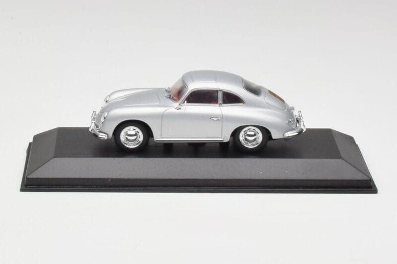 Porsche 356B Coupe Сребрист Minichamps 1:43 400064321 Метал