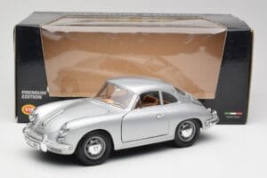 Porsche 356B Сребрист & Кафяв Интериор Bburago 1:18 3021-M2 Метал — снимка 8 от 8