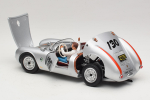 Porsche 550 A Spyder Little Bastard James Dean Schuco 1:18 450033200 Метал — снимка 5 от 8