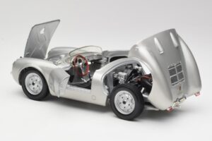 Porsche 550 A Spyder Сребрист Maisto 1:18 50314 Метал — снимка 5 от 8