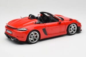 Porsche 718 Spyder RS Guards Red Norev 1:18 187271 Метал — снимка 3 от 8