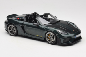 Porsche 718 Spyder RS Weissach Pack Forest Green Norev 1:18 187272 Метал — снимка 6 от 8
