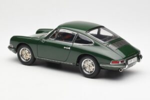 Porsche 901 Зелен CMC 1:18 M-067B Метал — снимка 5 от 6