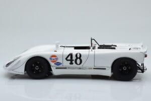 Porsche 908/02 #48 S. McQueen / P. Revson 12 Hours of Sebring 2nd Place Post Race Version 1970 AUTOart 1:18 87072 Метал — снимка 4 от 8