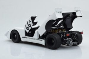 Porsche 908/02 #66A S. McQueen Holtville 1970 AUTOart 1:18 87073 Метал — снимка 3 от 8
