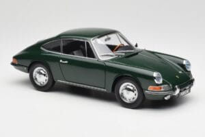 Porsche 911 901 Irish Зелен Kyosho 1:18 08969G Метал — снимка 6 от 8