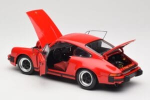 Porsche 911 930 Carrera 3.2 Guards Red Minichamps 1:18 100063021 Метал — снимка 5 от 8