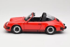 Porsche 911 930 Carrera Targa 3.2 Guards Red Minichamps 1:18 100063061 Метал — снимка 5 от 9