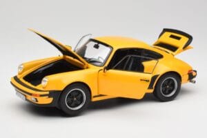 Porsche 911 930 Turbo 3.0 Жълт Norev 1:18 187579 Метал — снимка 2 от 8