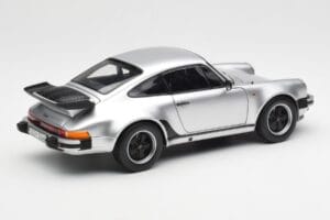 Porsche 911 930 Turbo 3.3 Сребрист Norev 1:18 187574 Метал — снимка 3 от 8