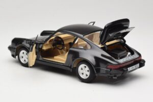 Porsche 911 930 Turbo Зелен Tonka 1:18 01677 Метал — снимка 5 от 8