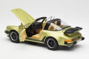 Porsche 911 930 Turbo Targa Зелен Металик Norev 1:18 187526 Метал — снимка 7 от 10