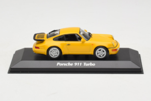 Porsche 911 964 Turbo Жълт MaxiChamps 1:43 940069104 Метал