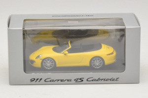 Porsche 911 991 Carrera 4S Кабриолет Жълт Minichamps 1:43 WAP0201120C Метал — снимка 5 от 5