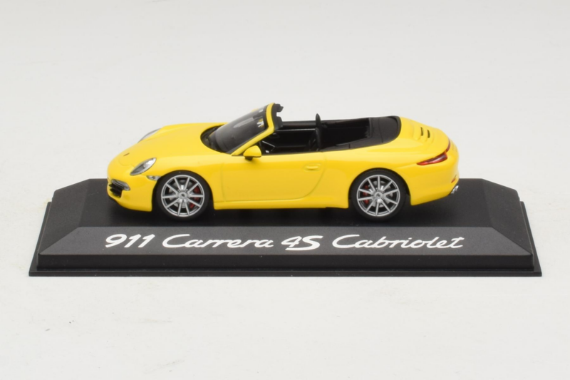 Porsche 911 991 Carrera 4S Кабриолет Жълт Minichamps 1:43 WAP0201120C Метал