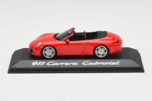 Porsche 911 991 Carrera Кабриолет Червен Minichamps 1:43 WAP0200120C Метал