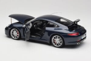 Porsche 911 991 Carrera S Blue Metallic Minichamps 1:18 WAP0210200C Метал — снимка 5 от 8