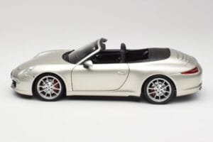 Porsche 911 991 Carrera S Кабриолет GT Сребрист Металик Minichamps 1:18 100061030 Метал — снимка 4 от 8