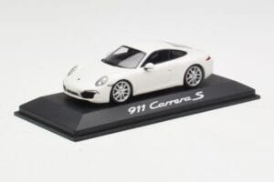 Porsche 911 991 Carrera S Бял IAA Frankfurt 2011 Minichamps 1:43 WAX20100090 Метал — снимка 2 от 5