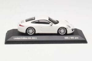 Porsche 911 991 Carrera S Бял IAA Frankfurt 2011 Minichamps 1:43 WAX20100090 Метал — снимка 3 от 5