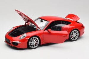 Porsche 911 991 Carrera S Guards Червен Minichamps 1:18 100061020 Метал — снимка 2 от 8