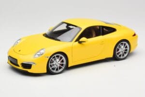 Porsche 911 991 Carrera S Racing Yellow Minichamps 1:18 100061021 Метал