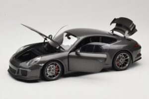 Porsche 911 991 GT3 Grey Metallic Minichamps 1:18 110062720 Метал — снимка 2 от 8