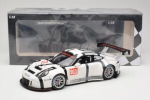 Porsche 911 991 GT3 R #911 2015 Minichamps 1:18 155156000 Метал — снимка 6 от 6