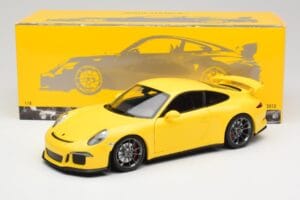 Porsche 911 991 GT3 Racing Жълто & Сребърни Джанти Minichamps 1:18 110062722 Метал — снимка 8 от 8