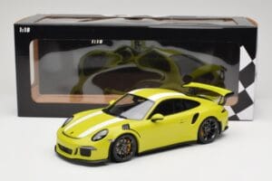Porsche 911 991.1 GT3 RS Lizard Green & Stripes Minichamps 1:18 155066224 Метал — снимка 6 от 6