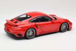 Porsche 911 991 Turbo S Guards Red Minichamps 1:18 110067122 Метал — снимка 3 от 8