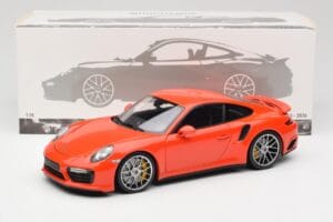 Porsche 911 991 Turbo S Lava Orange Minichamps 1:18 110067120 Метал — снимка 8 от 8