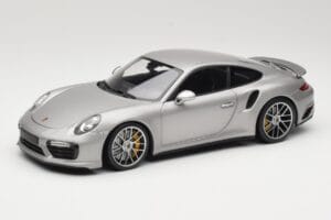 Porsche 911 991 Turbo S Сребрист Minichamps 1:18 113067126 Метал