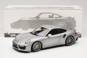 Porsche 911 991 Turbo S Сребрист Minichamps 1:18 113067126 Метал — снимка 8 от 8