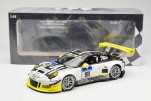 Porsche 911 991.1 GT3 R #911 Manthey Racing N. Tandy / E. Bamber 24h Nurburgring 2016 Minichamps 1:18 155166911 Метал — снимка 6 от 6