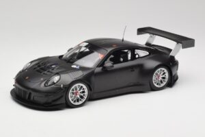 Porsche 911 991.1 GT3 R NBR Test Октомври 2015 Черен Minichamps 1:18 155156161 Метал