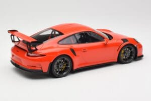 Porsche 911 991.1 GT3 RS Lava Orange Minichamps 1:18 155066220 Метал — снимка 2 от 6