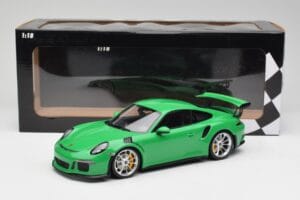 Porsche 911 991.1 GT3 RS Lizard Зелен & Сребристи Джанти Minichamps 1:18 153066229 Метал — снимка 6 от 6