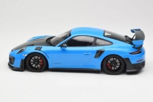 Porsche 911 991.2 GT2 RS Син с Черни Джанти Minichamps 1:18 155068308 Метал — снимка 3 от 6