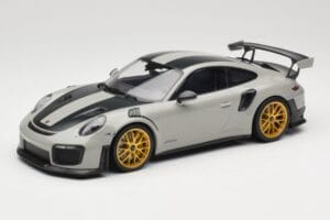 Porsche 911 991.2 GT2 RS Chalk Weissach Package Златни Джанти Minichamps 1:18 155068304 Метал
