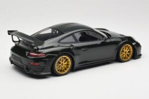 Porsche 911 991.2 GT2 RS Зелен Weissach Package Златни Джанти Minichamps 1:18 155068306 Метал — снимка 2 от 6