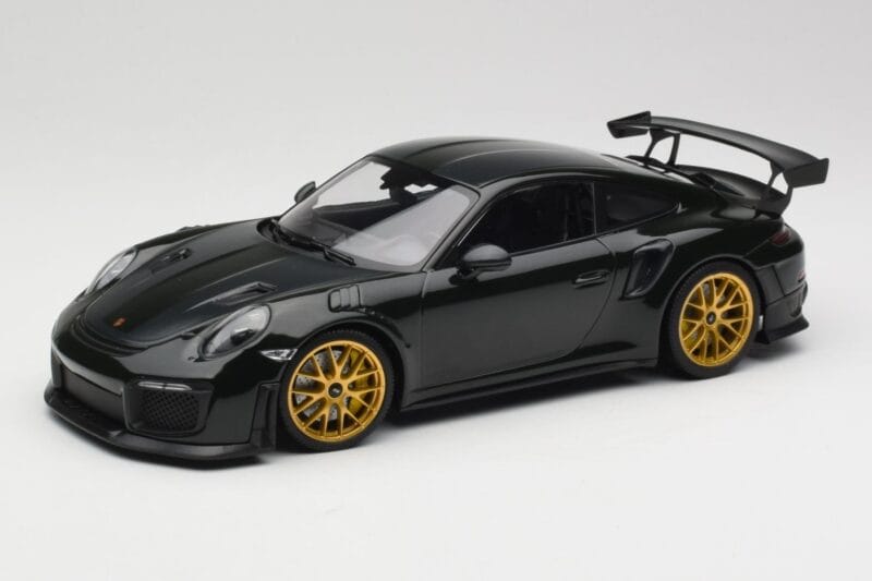 Porsche 911 991.2 GT2 RS Зелен Weissach Package Златни Джанти Minichamps 1:18 155068306 Метал
