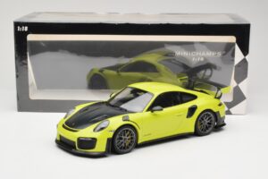 Porsche 911 991.2 GT2 RS Лайм Зелен със Сребристи Джанти Minichamps 1:18 155068309 Метал — снимка 6 от 6